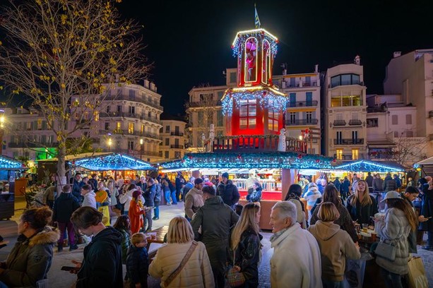Cannes accende la magia del Natale: un mese di eventi, luci e spettacoli per tutta la città (Foto)