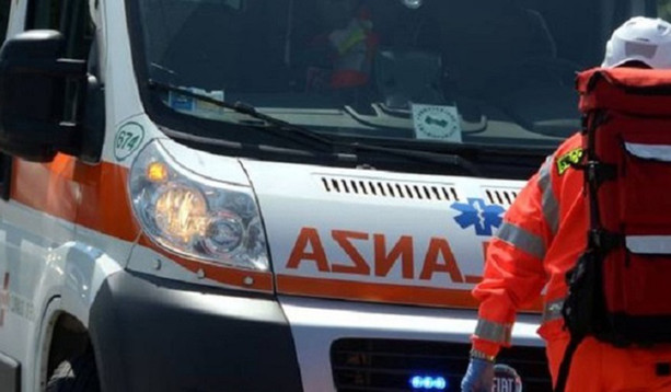 Mattinata di incidenti: a Laveno motociclista ferito, a Castano Primo sedicenne investito in bici