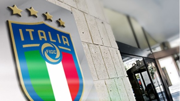 Rivoluzione nel calcio? - Sportitalia: "Da 100 a 60 professionistiche, due gironi di serie B" Rivoluzione nel calcio? - Sportitalia: "Da 100 a 60 professionistiche, due gironi di serie B"