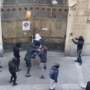 Occupazioni e disordini a Torino: assalto con passamontagna e maschere di carnevale a Sella e Bosso Monti, un minore arrestato