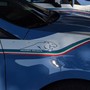 Dopo aver svaligiato un'auto, tenta di camuffarsi cambiandosi la t-shirt ma è tradito dai tatuaggi: arrestato Dopo aver svaligiato un'auto, tenta di camuffarsi cambiandosi la t-shirt ma è tradito dai tatuaggi: arrestato
