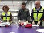 Borse e vestiti "taroccati" viaggiano in aereo. A Malpensa le Fiamme Gialle sequestrano oltre 7.000 capi contraffatti