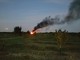 Fiamme altissime e fumo nero a Cerro Tanaro, discarica in fiamme per ore