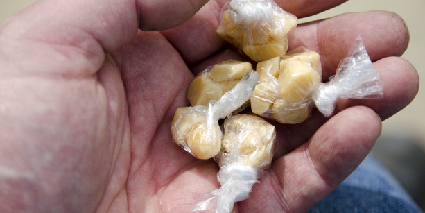 Crack e sicurezza, la ricetta del Pd: prevenzione sanitaria e reinserimento lavorativo in carcere. Scoppia la polemica sulle "pipe" gratis