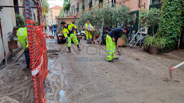 L'acqua si ritira, a Finale comincia la conta dei danni: il più colpito il bacino del Pora (FOTO)