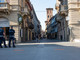 Furbetti del dehors nella capitale delle Langhe? Commerciante albese a giudizio per l’invettiva social su "Sei di Alba se…" Furbetti del dehors nella capitale delle Langhe? Commerciante albese a giudizio per l’invettiva social su "Sei di Alba se…"
