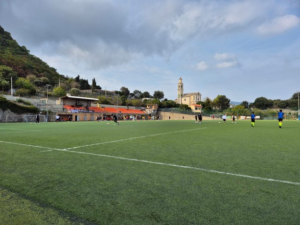 Calcio | Promozione. L'allerta meteo non ferma Finale e Albingaunia, giallorossoblu e bianconeri vogliono proseguire il buon momento: la cronaca della gara (LIVE) Calcio | Promozione. L'allerta meteo non ferma Finale e Albingaunia, giallorossoblu e bianconeri vogliono proseguire il buon momento: la cronaca della gara (LIVE)