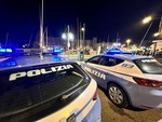 Savona, non si ferma all'alt e rischia di investire un poliziotto: arrestato motociclista 36enne