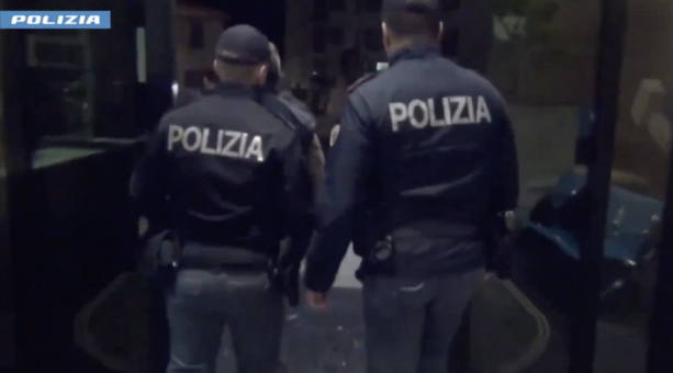 FLASH. Maxi blitz all'alba della polizia di Stato di Varese contro lo spaccio nei boschi: eseguite 19 misure cautelari