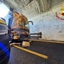 Scontro pullman-camion in A10, morta la donna rimasta gravemente ferita