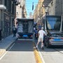 Auto, camioncini, addirittura scooter: vita dura per le ciclabili (e i ciclisti) torinesi [FOTO]