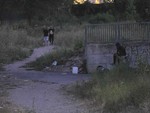 Tossic Park di corso Venezia, l'esposto dei residenti: "Spaccio, falò e degrado. Non ce la facciamo più" Tossic Park di corso Venezia, l'esposto dei residenti: "Spaccio, falò e degrado. Non ce la facciamo più"