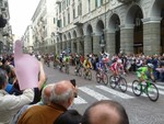 Savona accoglie il Giro d’Italia: il centro città pronto a trasformarsi in un villaggio rosa, strade chiuse dalle 12.30