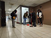 Asti verso le elezioni 2027: nasce la lista civica "Qui" e riparte dal Movicentro tra scope e tè caldo. "Vogliamo riportare i cittadini in consiglio comunale" [VIDEO]