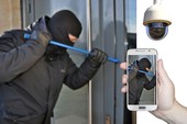 Tentano il furto in uno studio medico e cadono nella trappola dei carabinieri, arrestati tre nonni-ladri Tentano il furto in uno studio medico e cadono nella trappola dei carabinieri, arrestati tre nonni-ladri