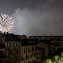 San Giovanni, in 40 mila per assistere ai tradizionali fuochi d'artificio lungo il Po [FOTO]