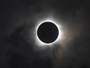 Eclissi solare, il direttore di Oculistica dell'Asl Cn2: "Nessuna protezione fai da te, servono occhiali certificati"