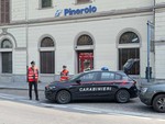 Pinerolo, 37enne arrestato in flagranza per estorsione Pinerolo, 37enne arrestato in flagranza per estorsione