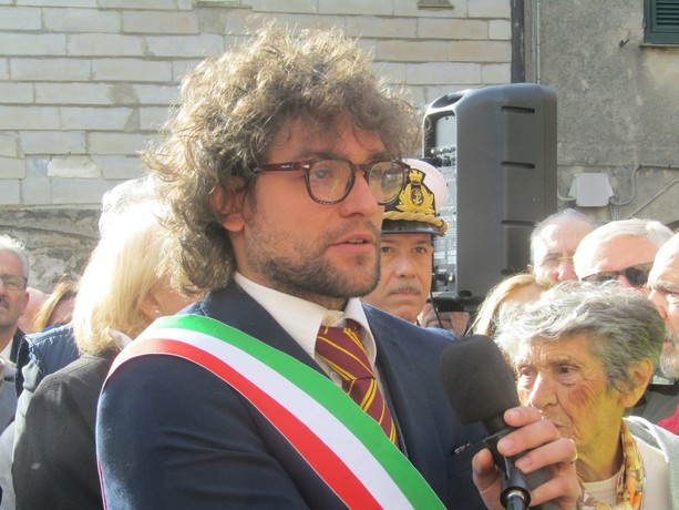 Dimissioni del vicesindaco Donati, il Sindaco Castellini: "Condanno fermamente il gesto" Dimissioni del vicesindaco Donati, il Sindaco Castellini: "Condanno fermamente il gesto"