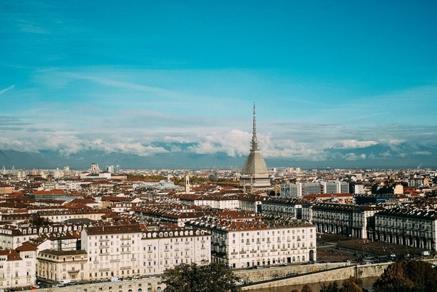 Da piazza Vittorio ai Cappuccini arriva Altissime: Torino riscopre il patto millenario con le sue montagne