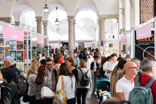 Book Pride chiude con sale piene a Palazzo Ducale: oltre cento editori e 160 ospiti Book Pride chiude con sale piene a Palazzo Ducale: oltre cento editori e 160 ospiti