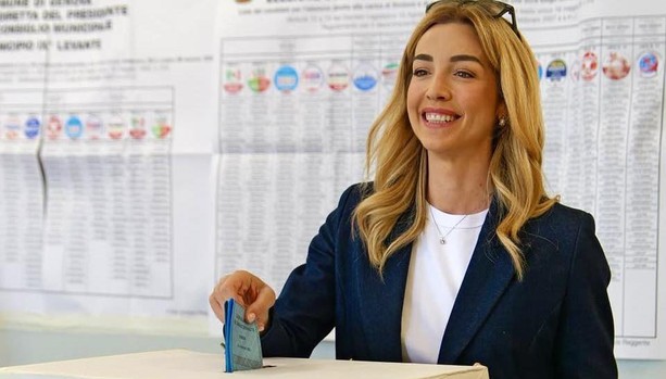 Elezioni comunali, primi exit poll: Salis davanti con una forbice tra il 53 e il 57%