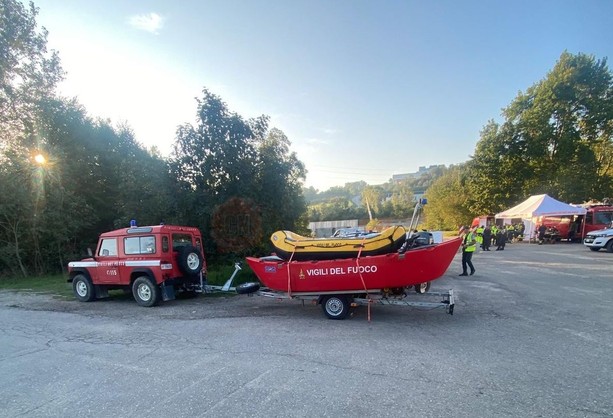 Si torna nel fiume alla ricerca di Abdou. Oggi l’ultima giornata di operazioni