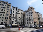 Centro Storico, Vigili del Fuoco intervengono per un'infiltrazione e trovano un cadavere Centro Storico, Vigili del Fuoco intervengono per un'infiltrazione e trovano un cadavere