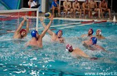 Pallanuoto. Len Euro Cup, Rari un ko che non fa male: vince lo Steaua Bucarest ai rigori, biancorossi comunque primi nel Gruppo D