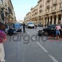 Scontro tra auto e moto nel centro di Cuneo: grave un ragazzo di 16 anni