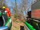 Verzuolo, ancora in corso le operazioni di spegnimento di un incendio boschivo divampato sulla collina [VIDEO]