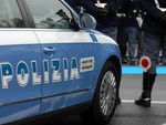 Barriera Milano, tentano la fuga a bordo di uno scooter rubato: arrestati due diociottenni Barriera Milano, tentano la fuga a bordo di uno scooter rubato: arrestati due diociottenni