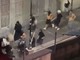 Paura nei vicoli, inseguimento con spranghe e bastoni. Indagini in corso Paura nei vicoli, inseguimento con spranghe e bastoni. Indagini in corso