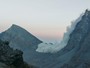 Paura sul Monviso per una vasta frana verificatasi nei pressi del rifugio Quintino Sella. Ricerche in corso per un escursionista