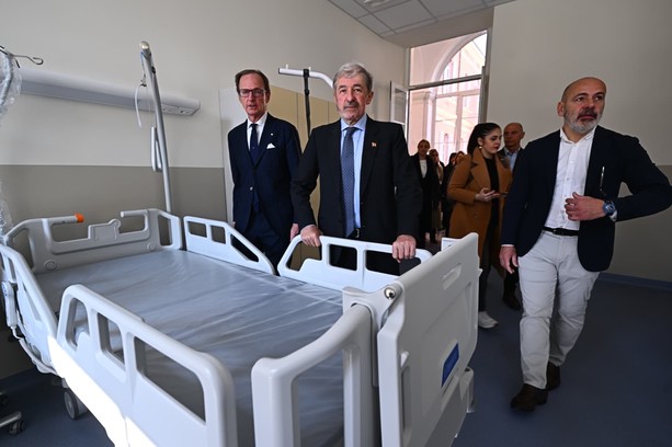 Liste d'attesa, pronto soccorso, Case della Comunità: Bucci racconta la sanità ligure che cambia Liste d'attesa, pronto soccorso, Case della Comunità: Bucci racconta la sanità ligure che cambia