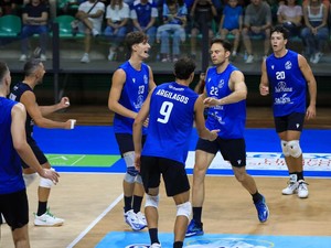 Volley | E' tutto pronto per Cuneo - Cannes, oggi pomeriggio il big match amichevole al PalaRavizza Volley | E' tutto pronto per Cuneo - Cannes, oggi pomeriggio il big match amichevole al PalaRavizza