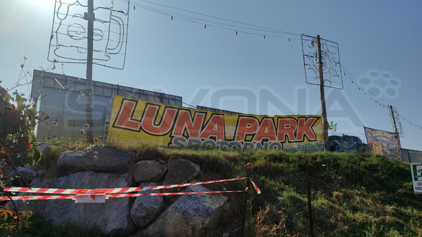 15enne muore folgorato al luna park di Spotorno: al via un'inchiesta, su tutta l'area "chiusura totale" (FOTO) 15enne muore folgorato al luna park di Spotorno: al via un'inchiesta, su tutta l'area "chiusura totale" (FOTO)