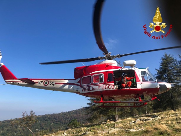 Lieto fine per i dispersi di Vievola: stanno tutti bene, in corso il recupero con l'elicottero dei vigili del fuoco Lieto fine per i dispersi di Vievola: stanno tutti bene, in corso il recupero con l'elicottero dei vigili del fuoco