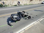 Scooter travolge passeggino sulle strisce a Pian di Poma: bimbo di 3 anni al Gaslini con un trauma cranico