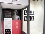 La cicatrice che non si nasconde: a Nice il cuore racconta la vita
