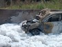 Paura in autostrada, automobile prende fuoco durante la marcia. Intervento dei vigili del fuoco