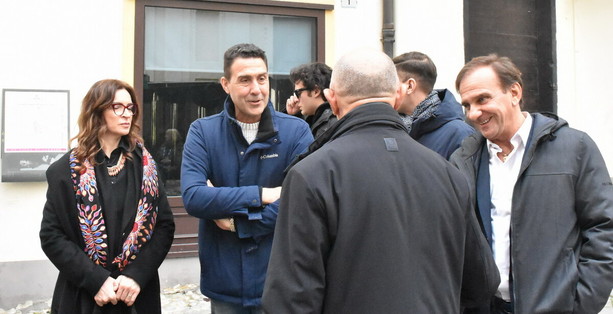 Scossone nella Lega a Sanremo: Ventimiglia e Lupi lasciano il partito e aderiscono al progetto del generale Vannacci Scossone nella Lega a Sanremo: Ventimiglia e Lupi lasciano il partito e aderiscono al progetto del generale Vannacci