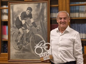 «Io, Renzo Oldani, vi dico: il ciclismo è libertà e profumo di primavera. La Tre Valli? Spero che vinca Varese» «Io, Renzo Oldani, vi dico: il ciclismo è libertà e profumo di primavera. La Tre Valli? Spero che vinca Varese»