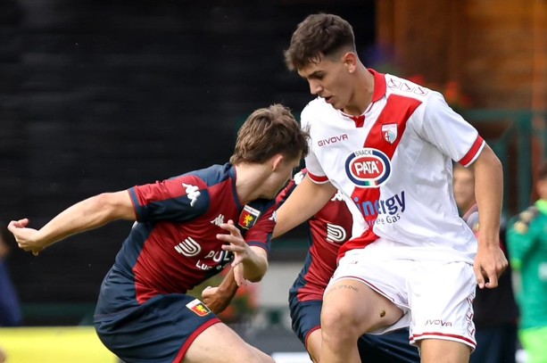 Calcio. Debendetti regala tre punti di platino al Mantova, il gol della punta finalese piega la Carrarese (VIDEO)