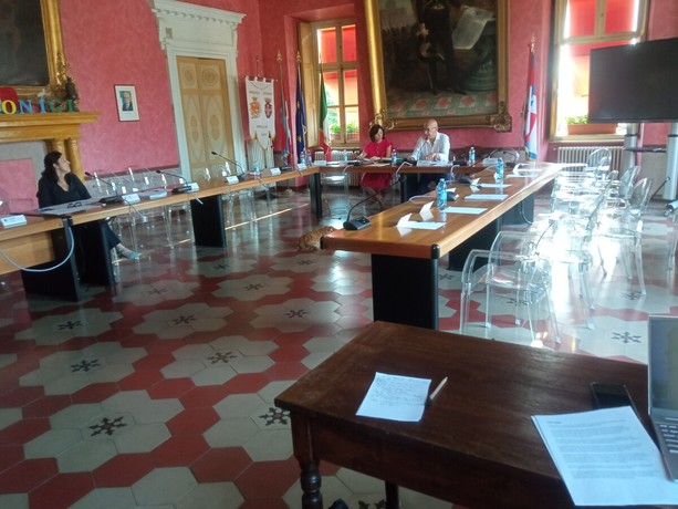 Racconigi, duello senza esclusione di colpi tra il sindaco Oderda e la capogruppo dell’opposizione Gorgo Racconigi, duello senza esclusione di colpi tra il sindaco Oderda e la capogruppo dell’opposizione Gorgo
