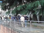 VIDEO. Operazione della polizia nelle vie del centro di Varese: identificate 69 persone, rintracciata una minorenne scomparsa