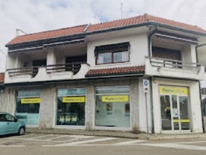 Rapina alle Poste di Nizzolina: parrucca e occhialoni per camuffarsi, poi la fuga a piedi Rapina alle Poste di Nizzolina: parrucca e occhialoni per camuffarsi, poi la fuga a piedi