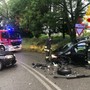 FOTO. Schianto tra auto sulla Provinciale a Gavirate: un ferito