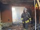 Brucia abitazione a Montegrino Valtravaglia: vigili del fuoco al lavoro, edificio inagibile Brucia abitazione a Montegrino Valtravaglia: vigili del fuoco al lavoro, edificio inagibile