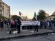 Barriera in protesta davanti al trincerone: “Da 20 anni solo parole, vogliamo una bonifica” [FOTO]